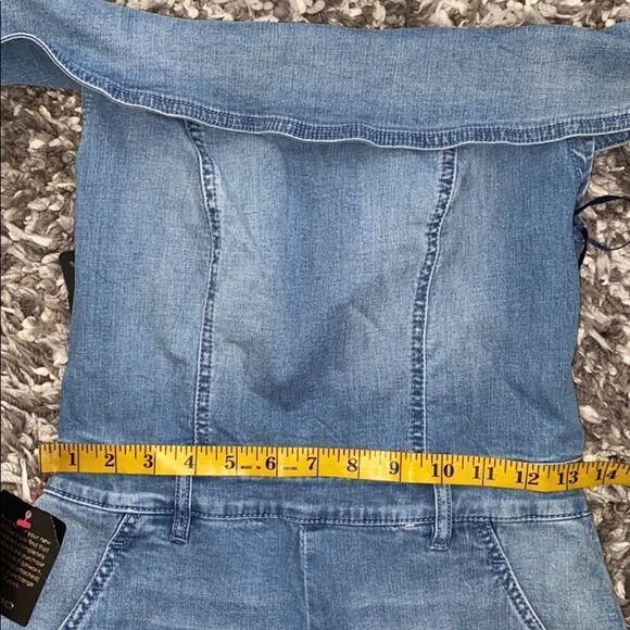 Bebe Off The Shoulder Denim Distressed Romper Contemporary Feminine Festival - Picture 15 of 16